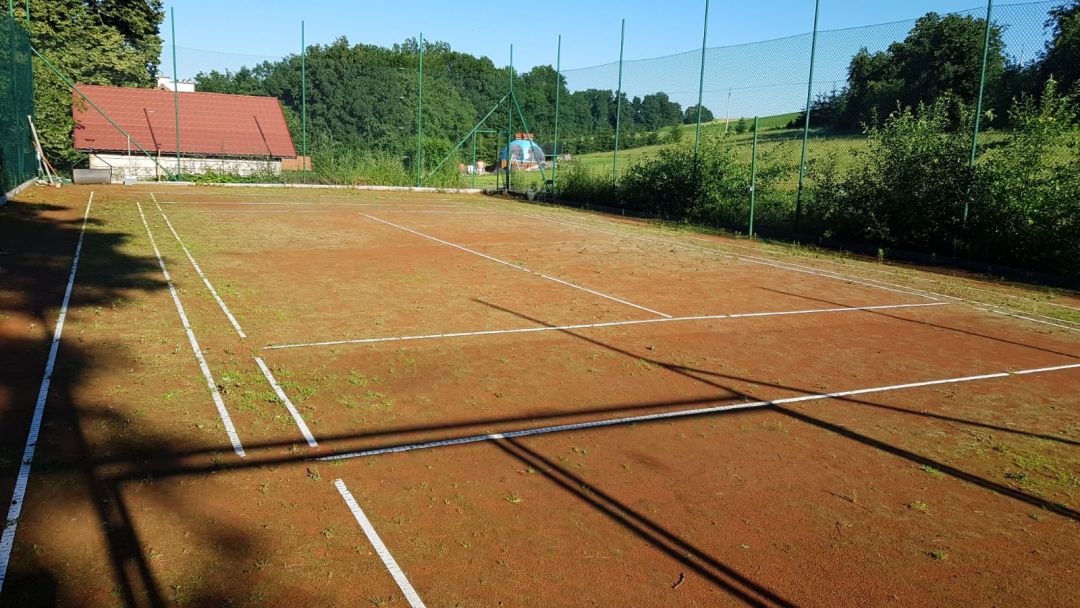 Sportovní hřiště,nohejbal,volejbal